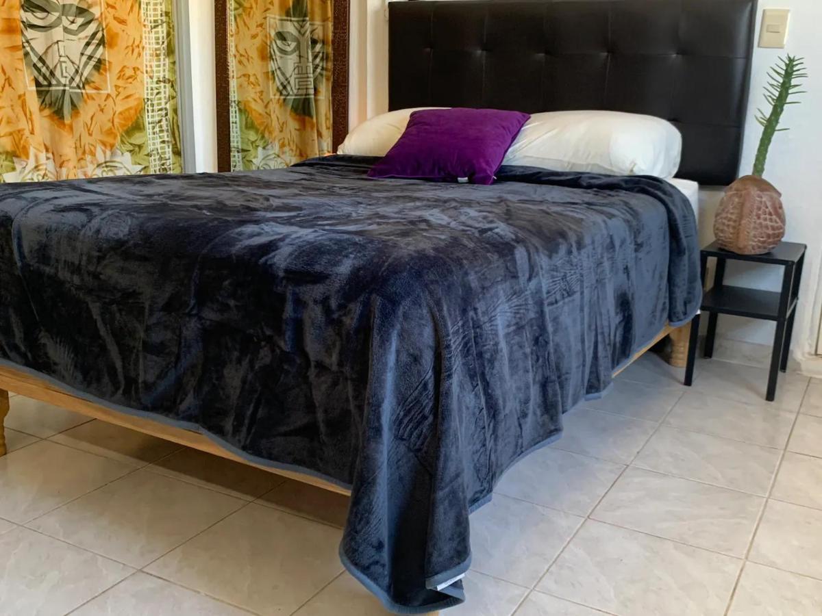 Casa Madero #1, Central Studio Apartment 1 Block From Malecon Ла Пас Екстериор снимка