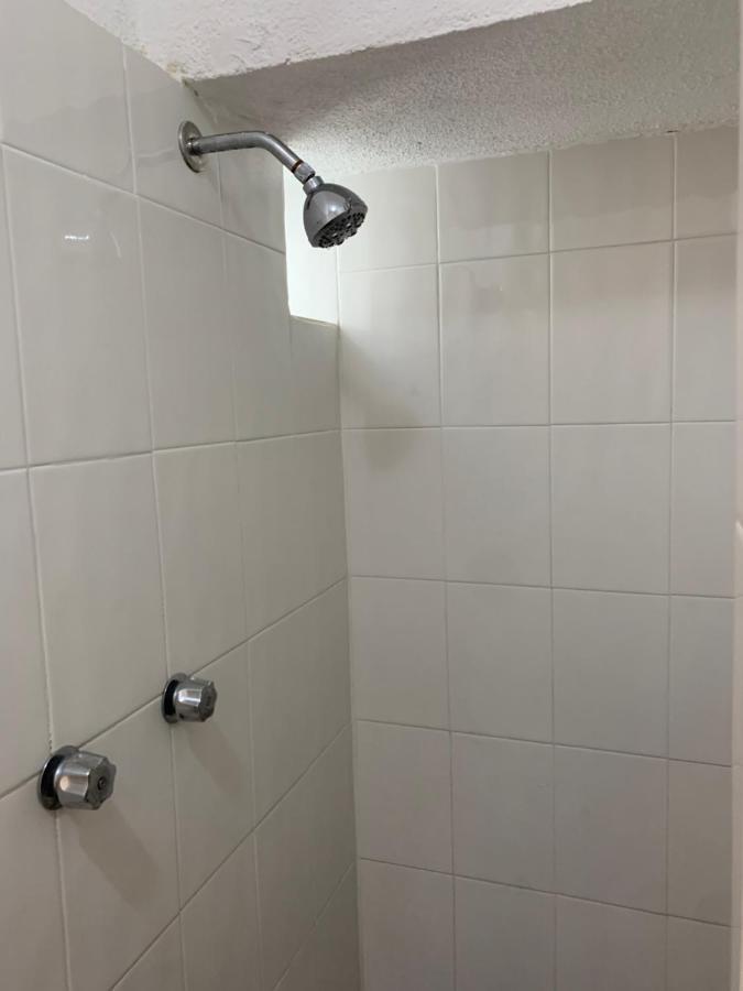 Casa Madero #1, Central Studio Apartment 1 Block From Malecon Ла Пас Екстериор снимка